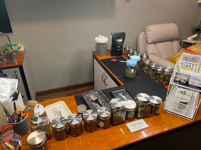 24/7 weed shop กัญชาจันทบุรี chanthaburi cannabis สาขาท่าใหม่