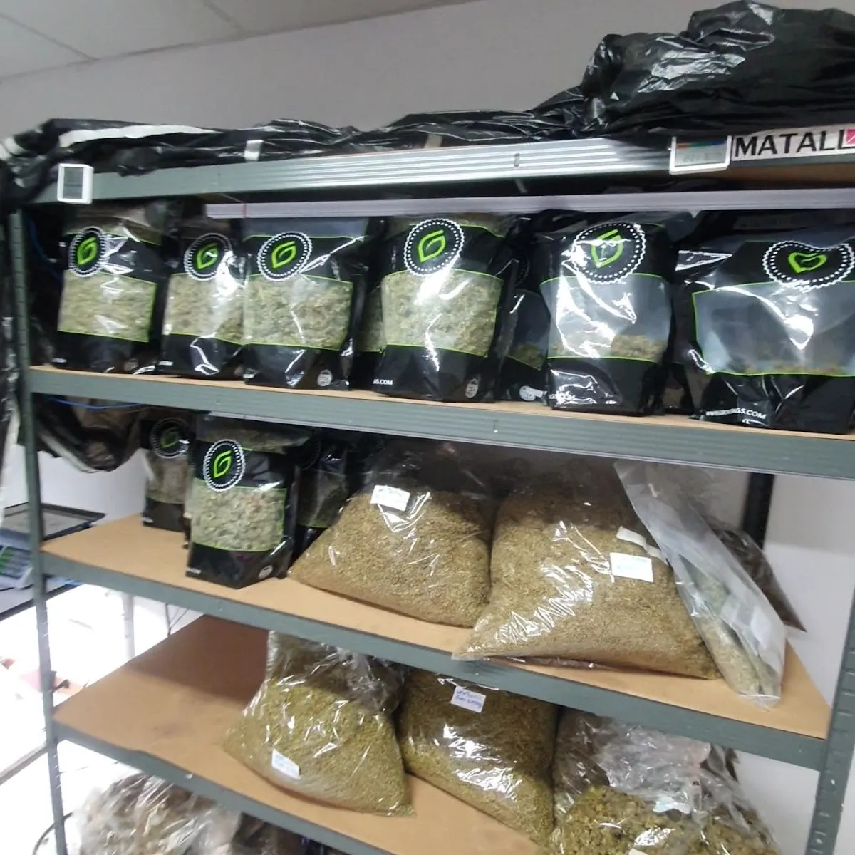 บริษัท ริชเฮมพ์คอร์ป จำกัด (ริชฮับ420)