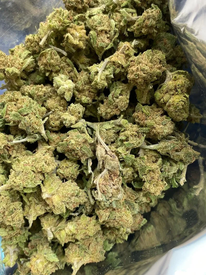 AAลูกชิ้นปิ้งเตาถ่าน&AofWeed shop