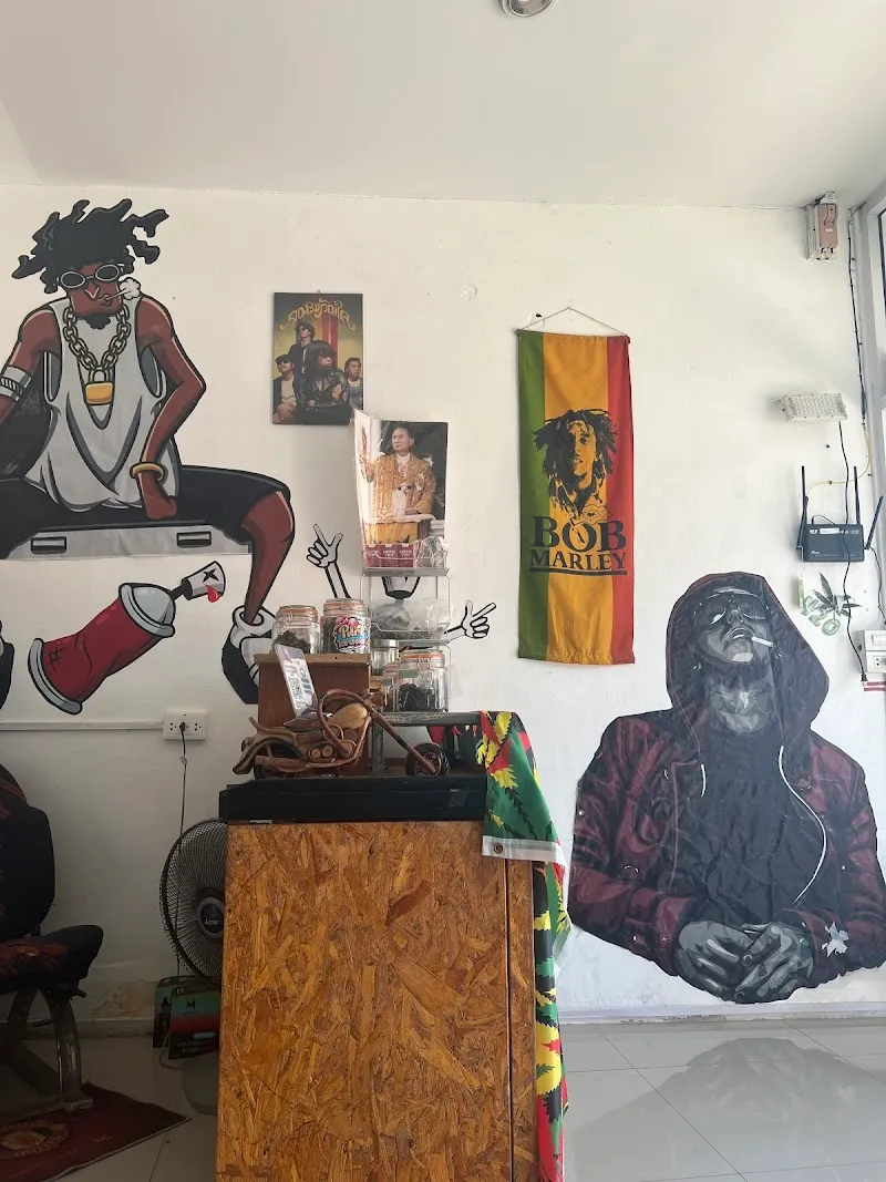 Bank's Trichome Weed shop
