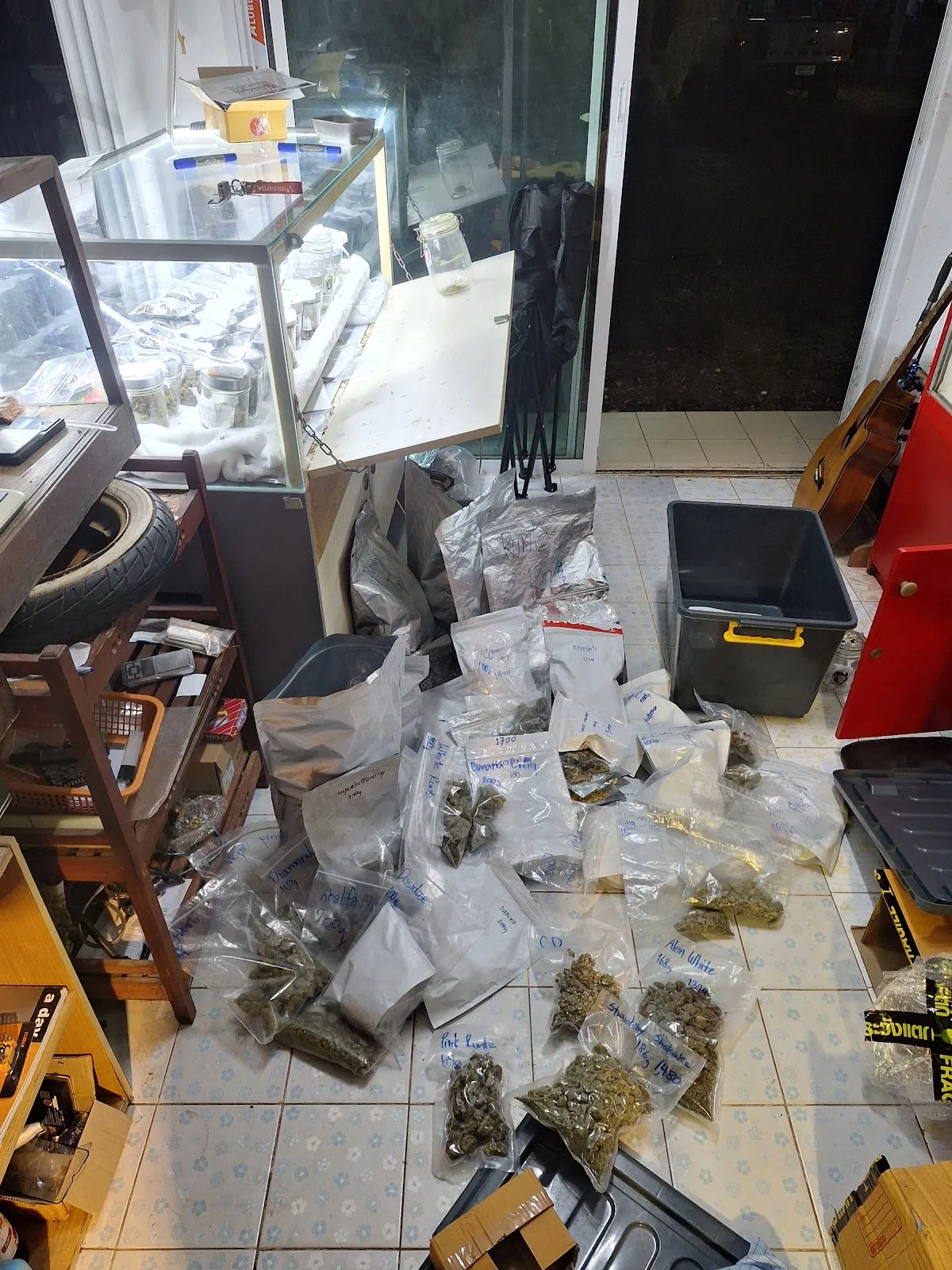 ร้านกัญชา Boss&Pan Smokker weed