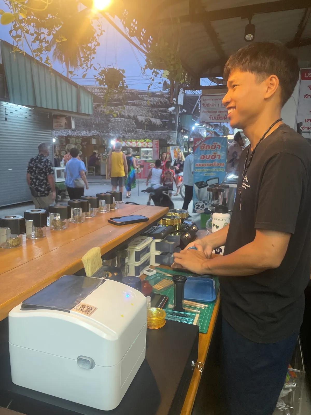 BUDDY HIGH (บั๊ดดี้ ไฮ)