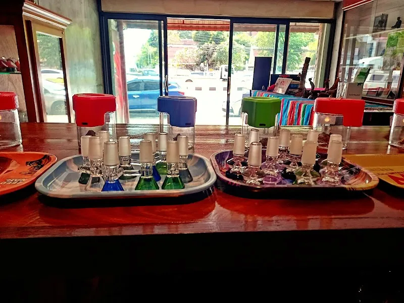 ร้านขายกัญชานางรอง โอ้วนี่ดี-cannabis & coffee beetle