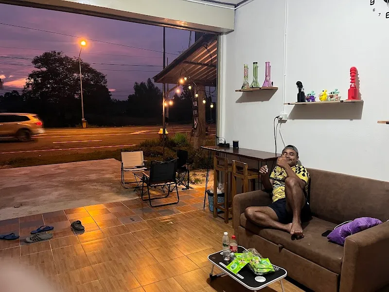 ร้านกัญชา ต้นไม้ยิ้ม Cannabis Shop