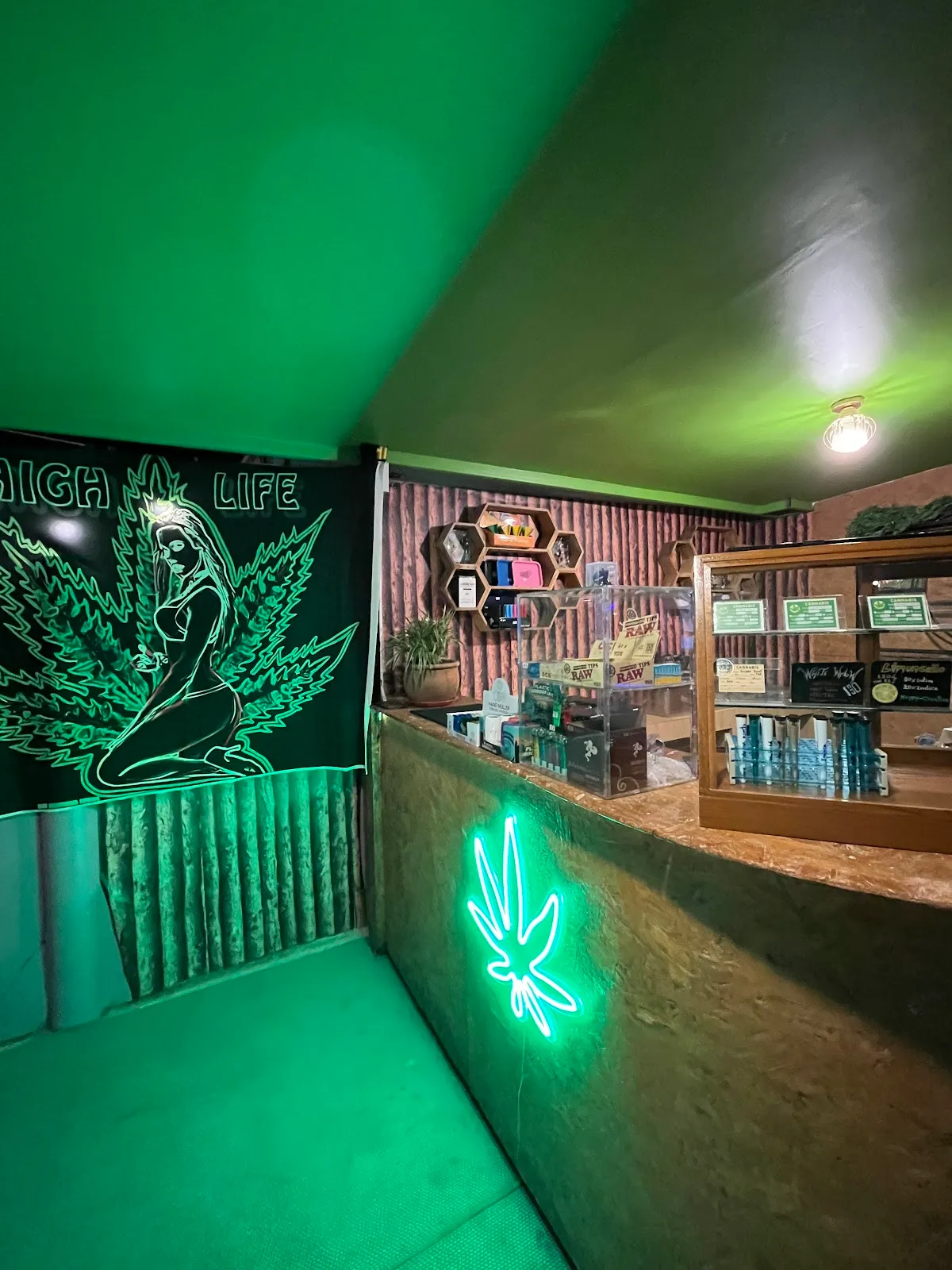 Green Diamond Cannabis (Koh Chang)