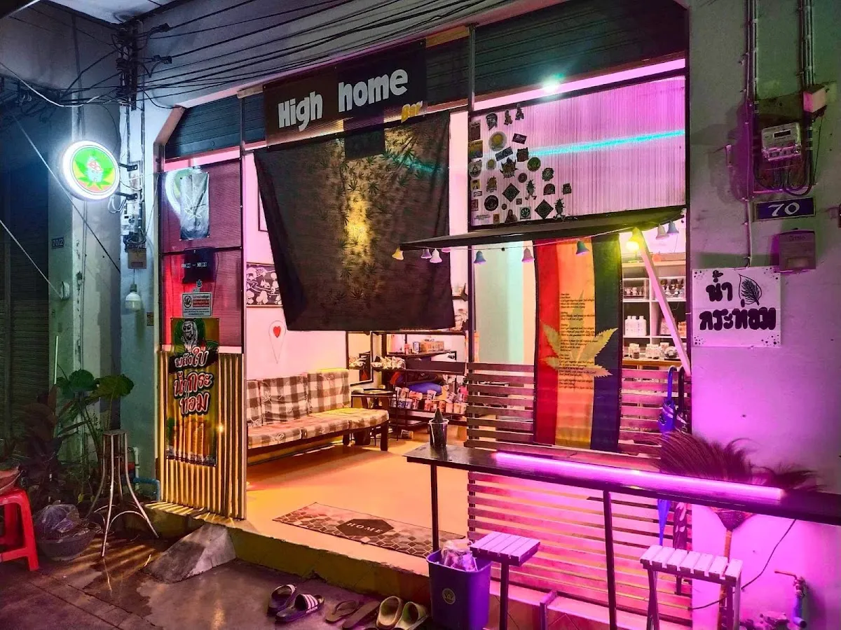 High Home Bar Cannabis