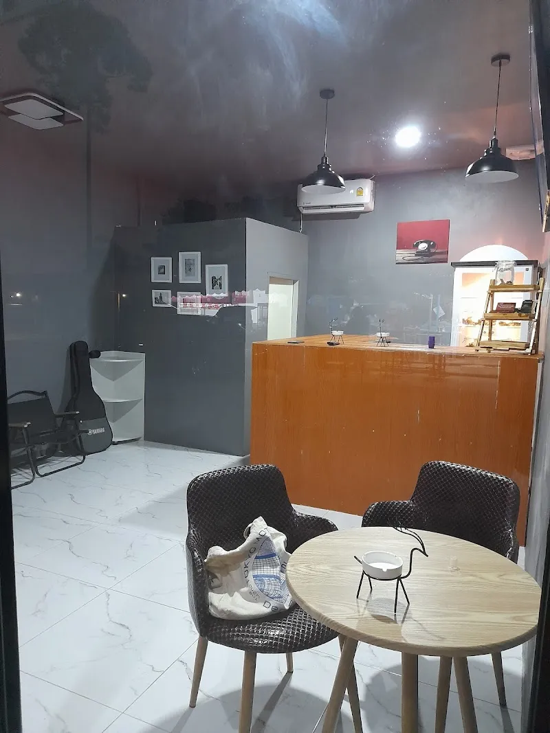 I Smoke Flower (Nice To Meet You)Cannabis Shop