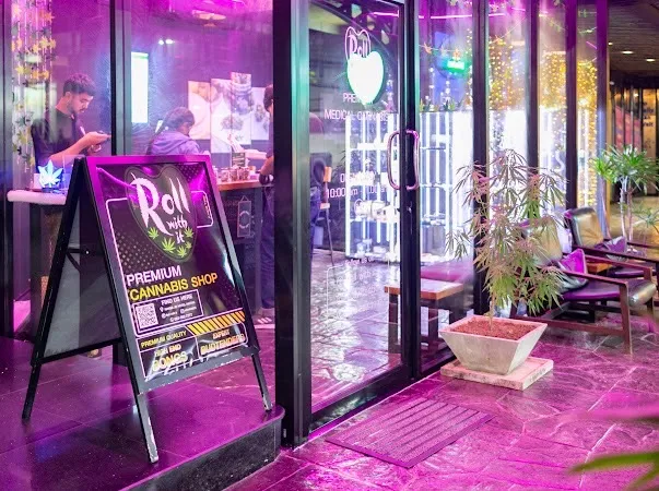 Roll with it Cannabis Shop