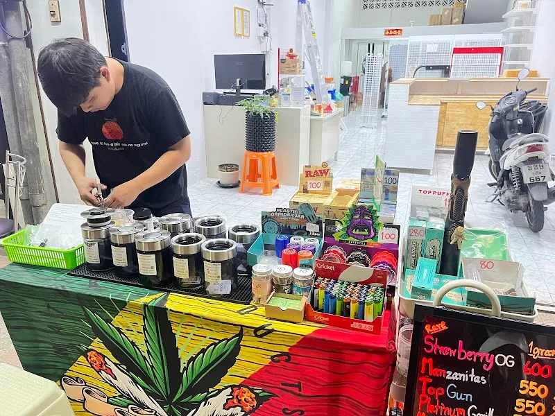 Royyim in Cannabis Hatyai