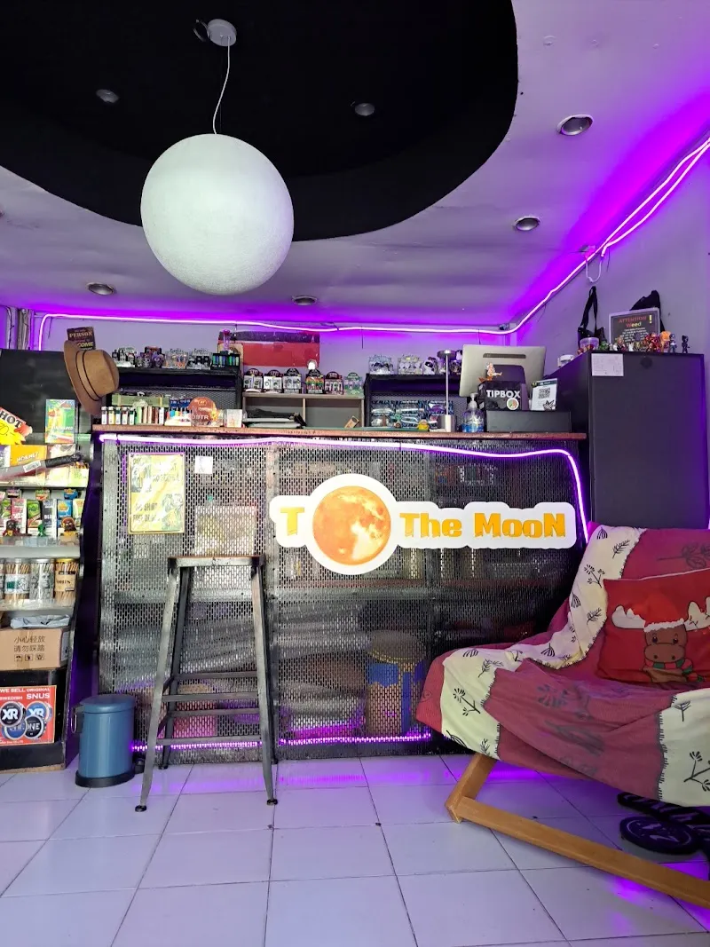 To the Moon Koh Chang Weed smoke shop