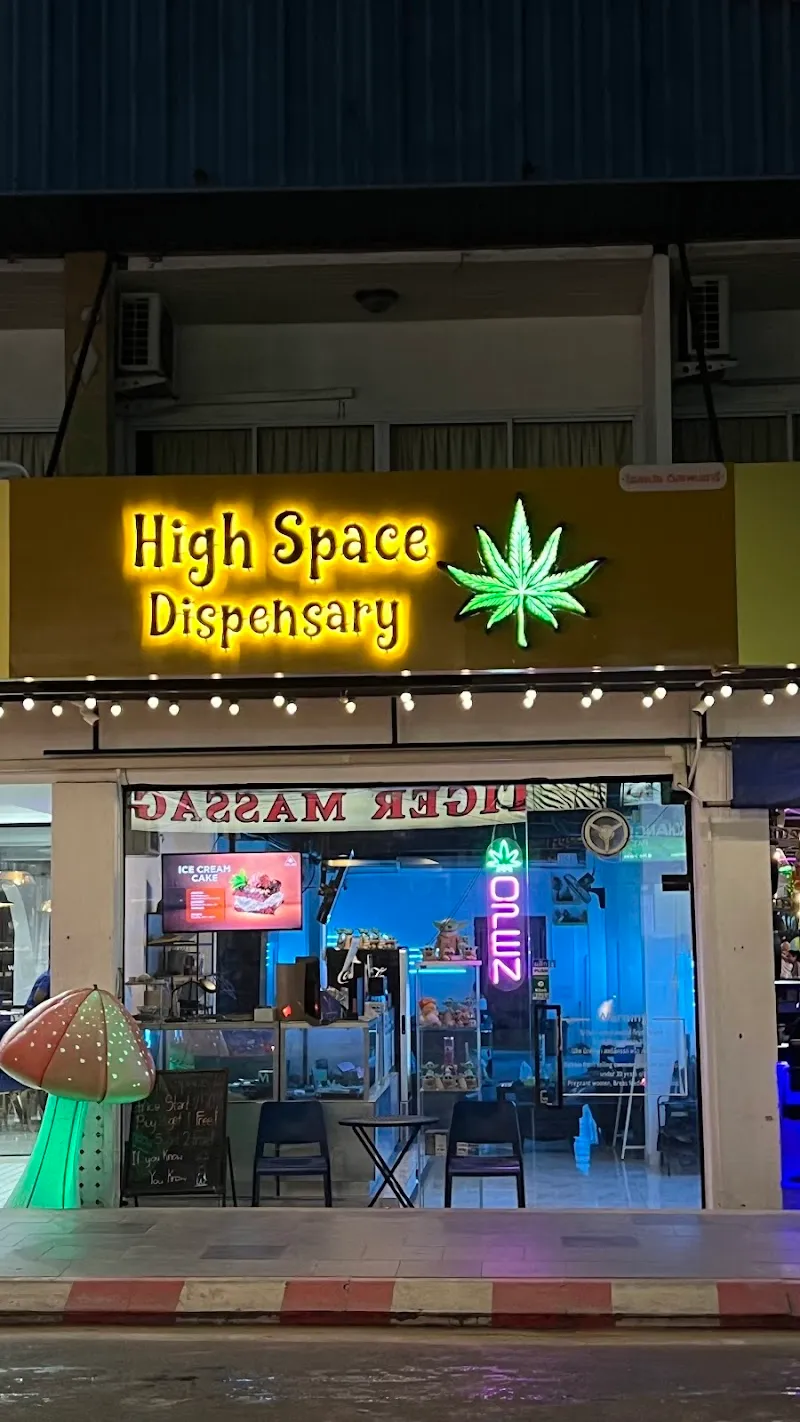 Walking cannabis shop pattaya