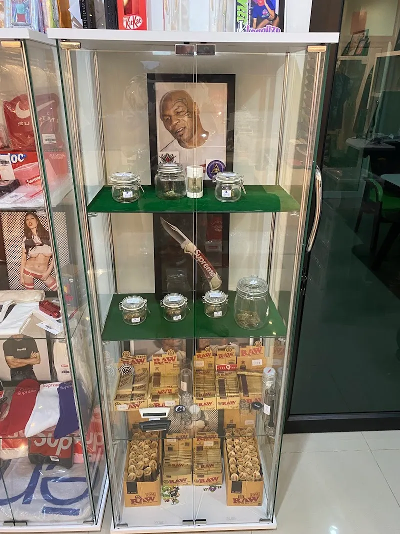ร้านขายกัญชาราคาส่ง OTEE shop cannabis Farm ganja dispensary &Craftbeer thai