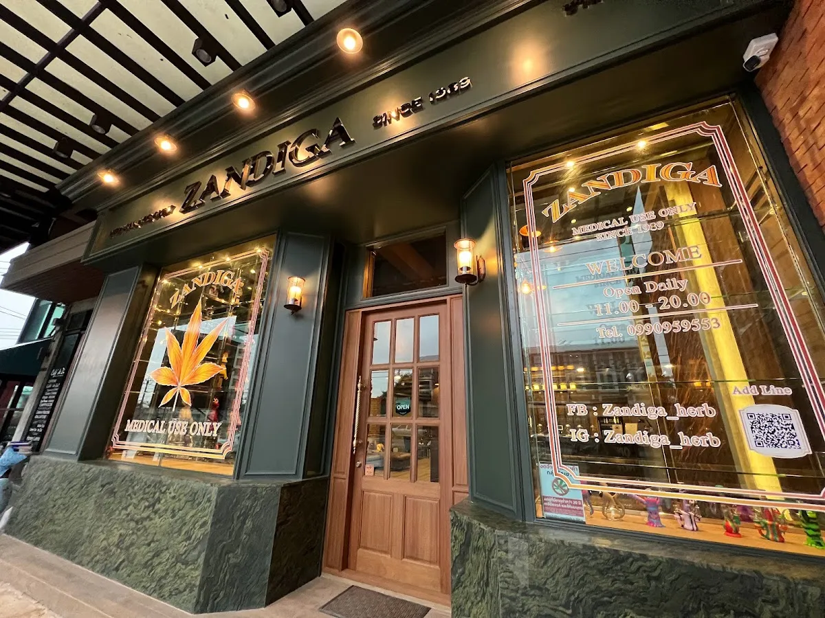 ZANDIGA Farm & Dispensary (ซานดิก้า)